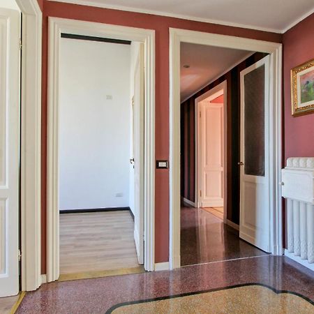 Tibullo ,Classico Ed Elegante Appartamento Рим Екстер'єр фото